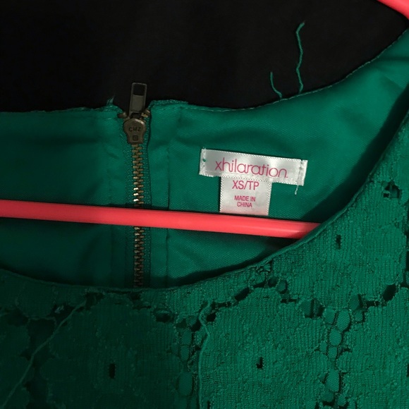 Bundle of 3 dresses - Picture 2 of 6